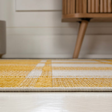 Sabine Traditional Farmhouse Bold Gingham Area Rug
